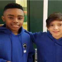 ΘΡΙΑΜΒΟΣ ΤΗΣ ΟΜΑΔΑΣ ΣΤΙΒΟΥ